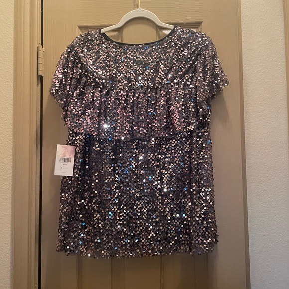 A’Beautiful Soul (by Altar’d State) Charcoal Gray Sequin Ruffle Top - Picture 2 of 6